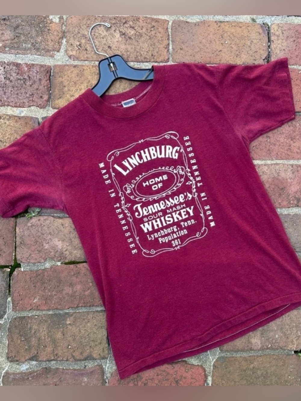 Vintage Lynchburg Tennessee sour mash whiskey T-shirt Medium